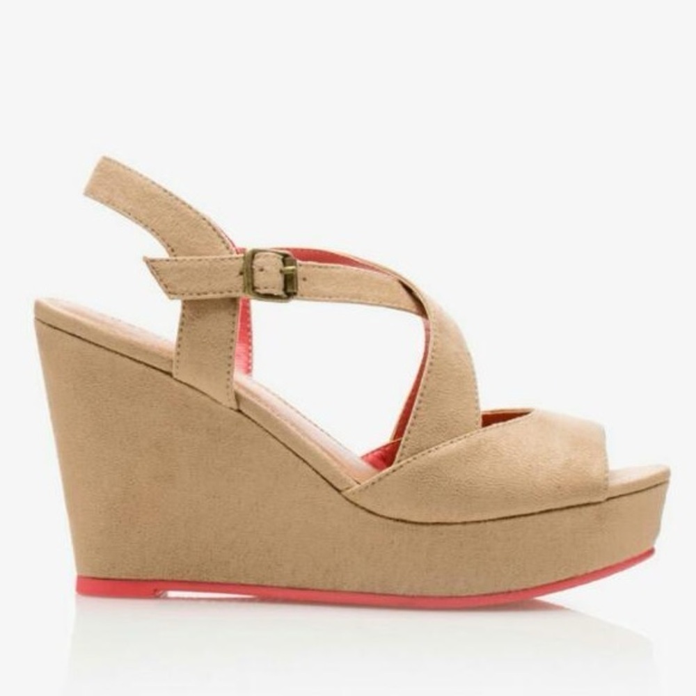 Forever 21 Faux Suede Nude Orange Strappy Wedge
Sandals- Size 5.5